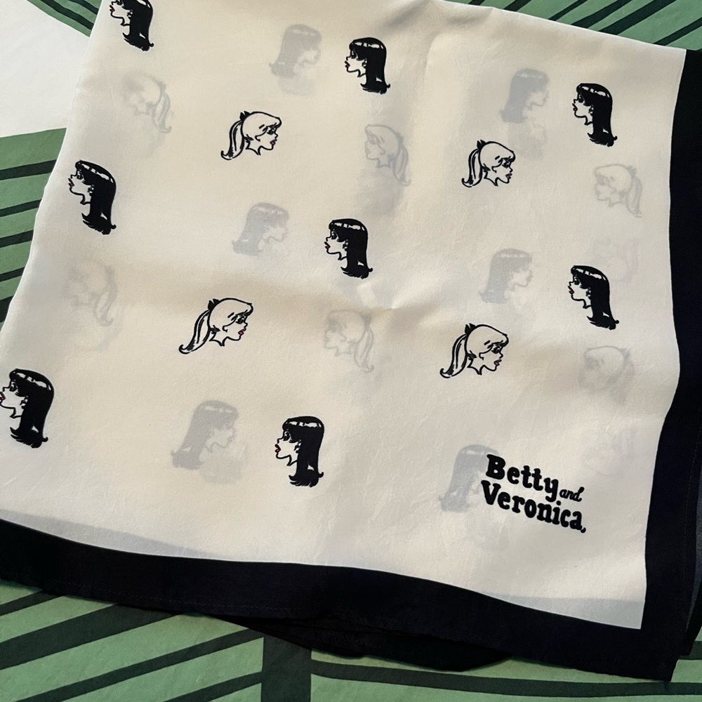 Betty and Veronica Silk Black and White Scarf